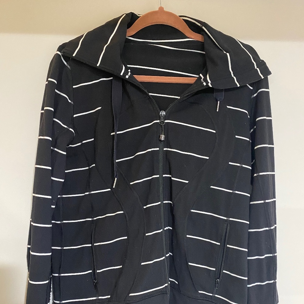 Lululemon zip up jacket